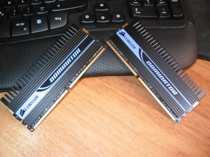 Corsair Dominator XMS2 PC2-8500 (DDR2 1066)